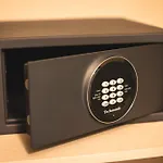 Penzion Palazzo Canetti - Piazza Grande - & - Easy Self Check-in Locarno