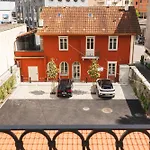 Palazzo Canetti - Piazza Grande - & - Easy Self Check-in Penzion 3*