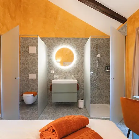 Palazzo Canetti - Piazza Grande - & - Easy Self Check-in Pensión