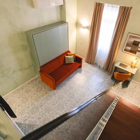 Palazzo Canetti - Piazza Grande - & - Easy Self Check-in Pensión