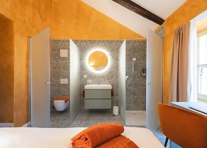 Palazzo Canetti - Piazza Grande - & - Easy Self Check-in Гостевой дом