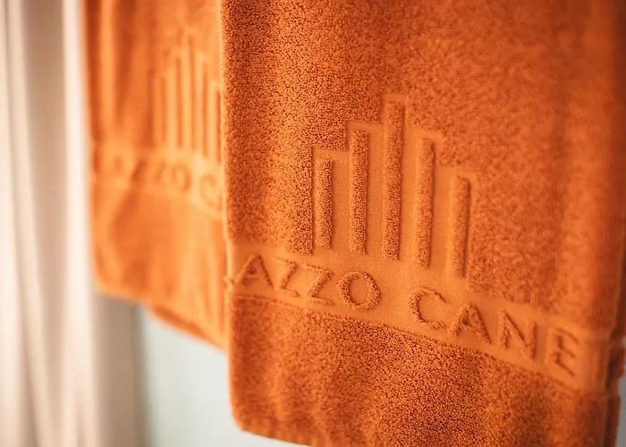 Гостевой дом Palazzo Canetti - Piazza Grande - & - Easy Self Check-in