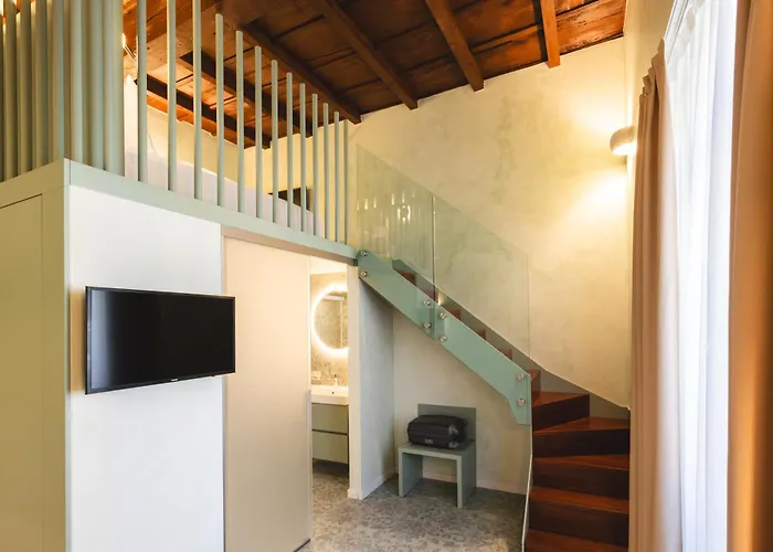 Palazzo Canetti - Piazza Grande - & - Easy Self Check-in Гостевой дом 3*