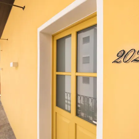 Palazzo Canetti - Piazza Grande - & - Easy Self Check-in 3* ロカルノ