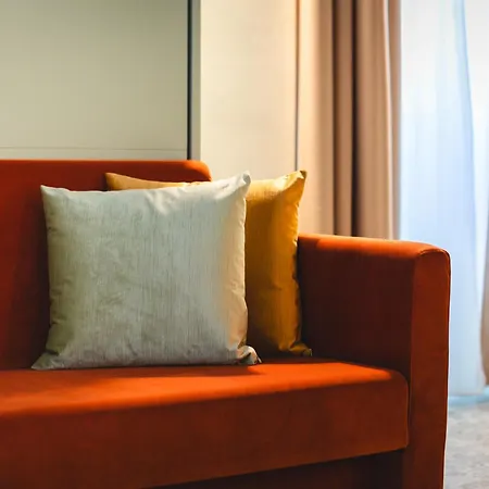 Affittacamere Palazzo Canetti - Piazza Grande - Suites&rooms - Easy Self Check-in 3*