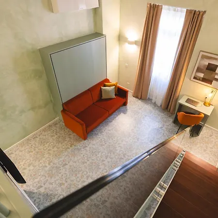 Palazzo Canetti - Piazza Grande - & - Easy Self Check-in Gasthof
