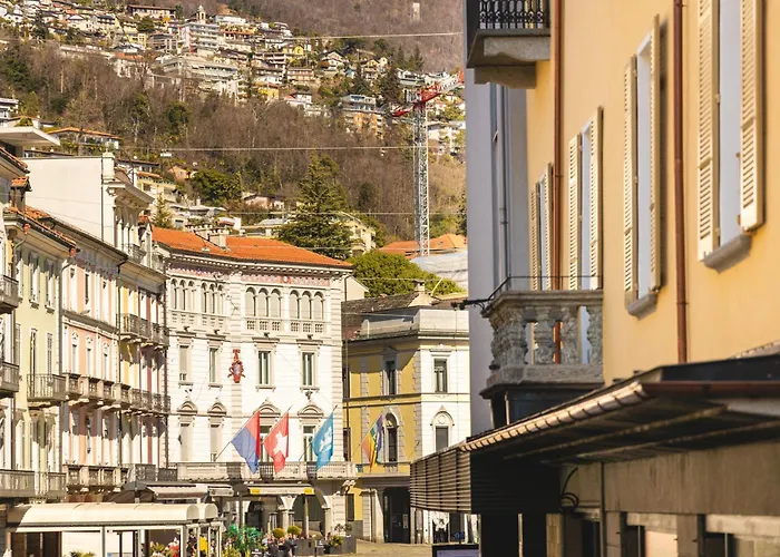 Palazzo Canetti - Piazza Grande - & - Easy Self Check-in Gasthof Locarno