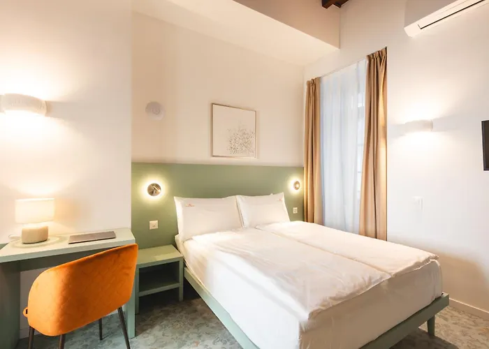 Palazzo Canetti - Piazza Grande - & - Easy Self Check-in Gasthof Locarno