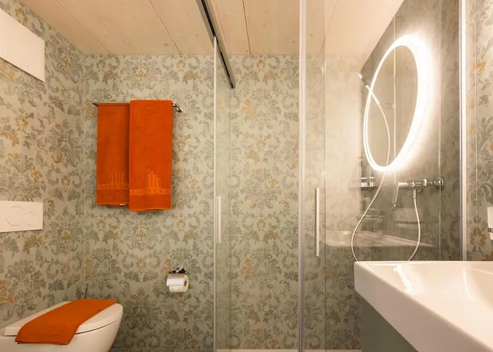 Gasthof Palazzo Canetti - Piazza Grande - & - Easy Self Check-in 3*