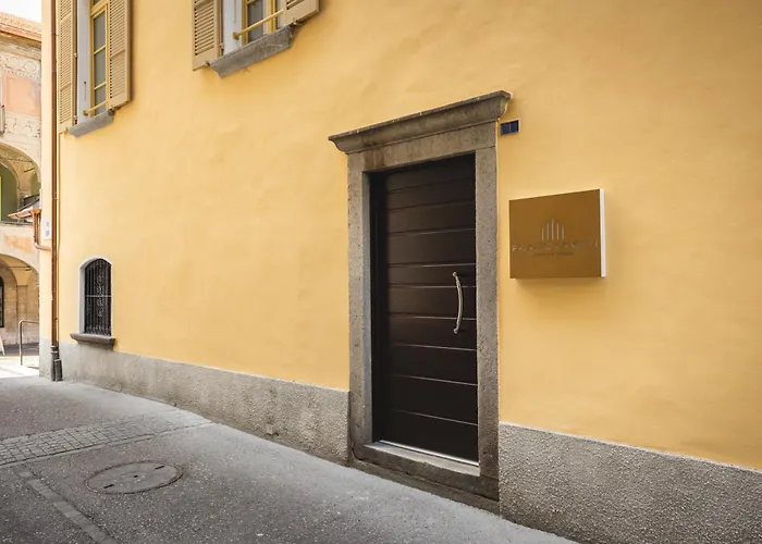 Palazzo Canetti - Piazza Grande - & - Easy Self Check-in Gasthof